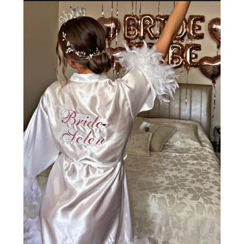 Kişiye Özel İsimli Bride Sabahlık – Tüylü Kollu Saten Gelin Sabahlığı
