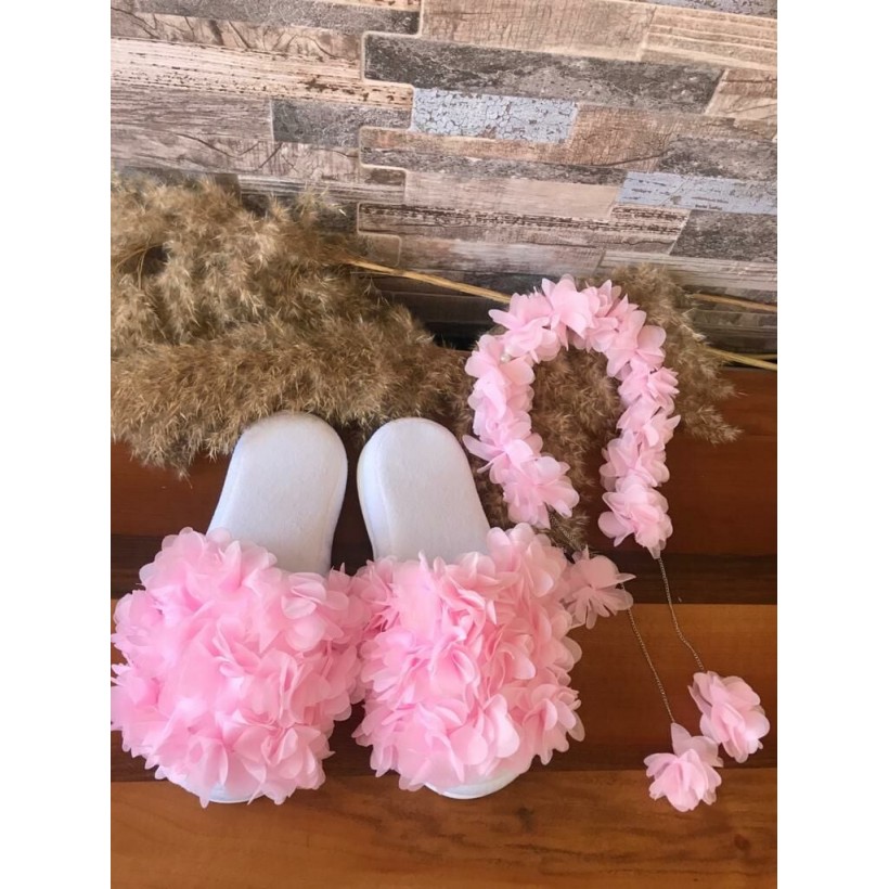 Lohusa Seti – Konforlu & Şık Lohusa Taç Terlik Seti