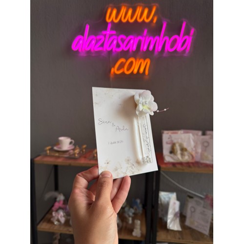 Kişiye Özel Cam Şişe Kolonya – Kartlı Tasarım | Söz, Nişan, Düğün ve Doğum Hediyesi